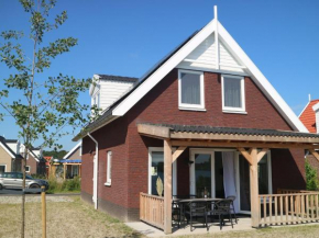 Lakeview villa with swimming and fishing pier
